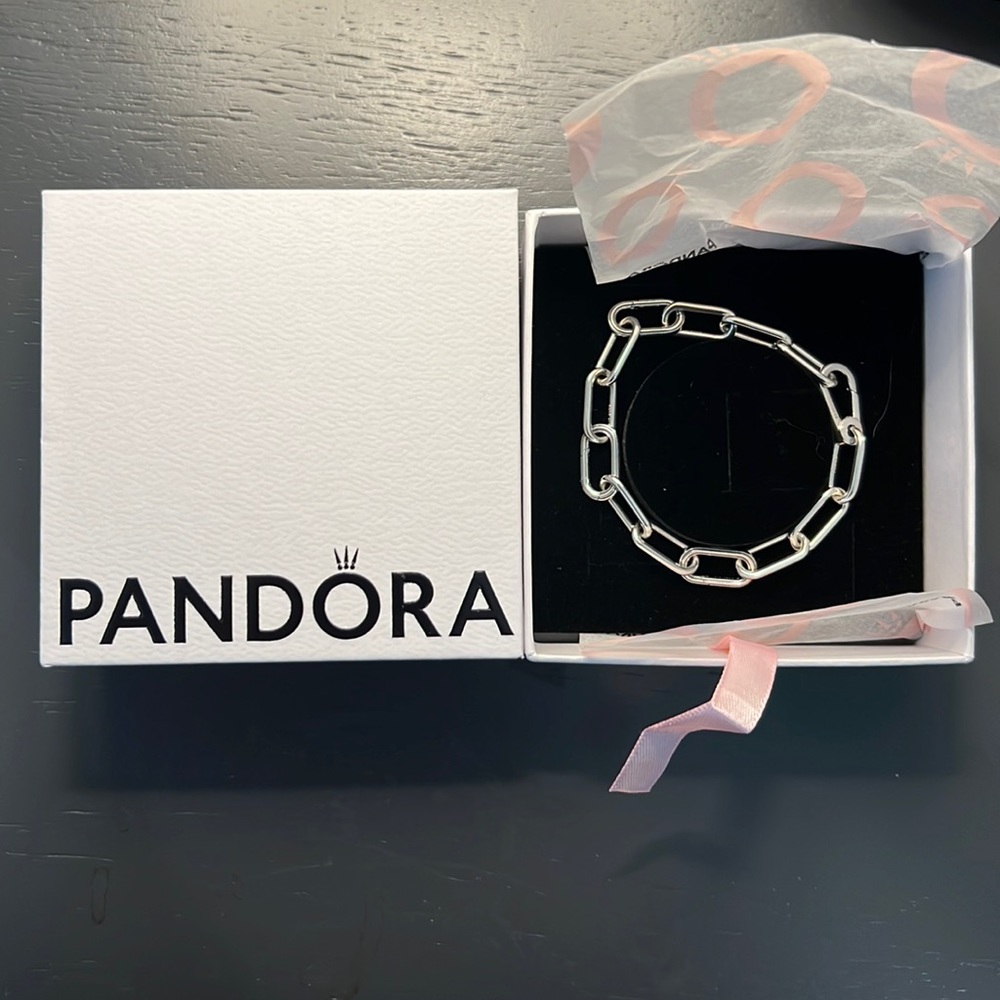 Pandora Me Link
